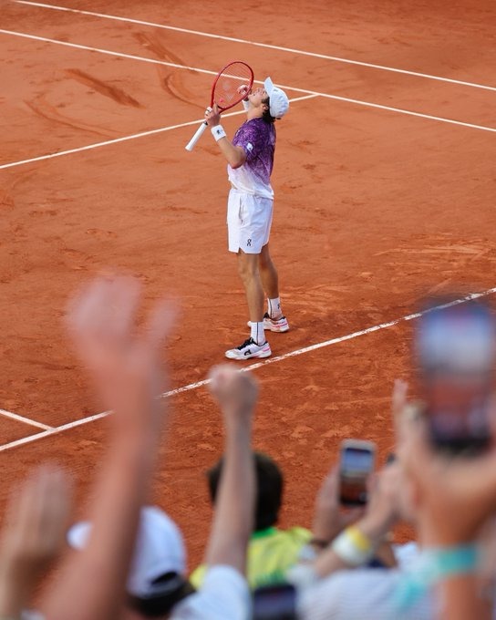 Roland Garros terá novos jogos de brasileiros nesta quinta