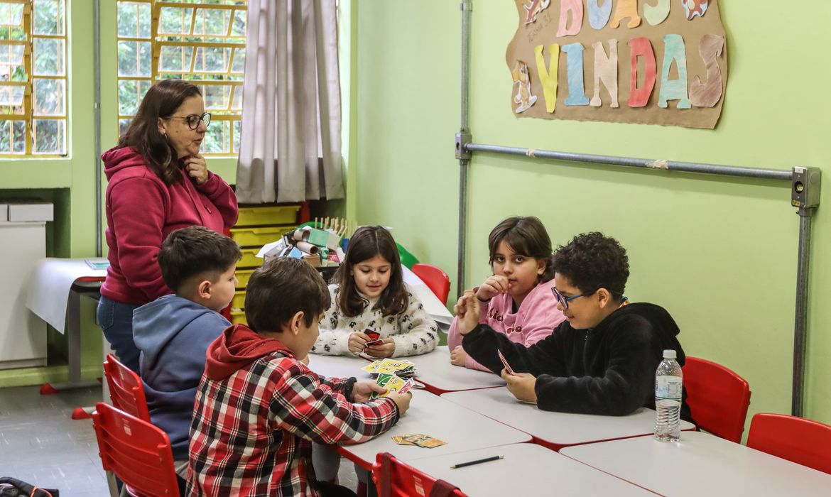 Senado aprova incentivo a talentos nas escolas