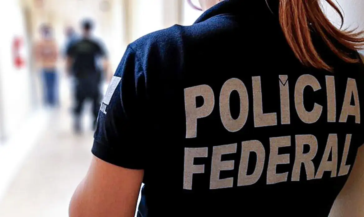 Ação da PF em Niterói combate crimes digitais