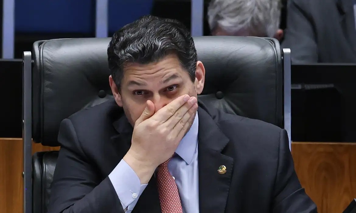 Senado prepara audiência para discutir mudanças na jornada de trabalho