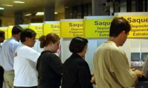 Febraban alerta sobre tributos no feriado
