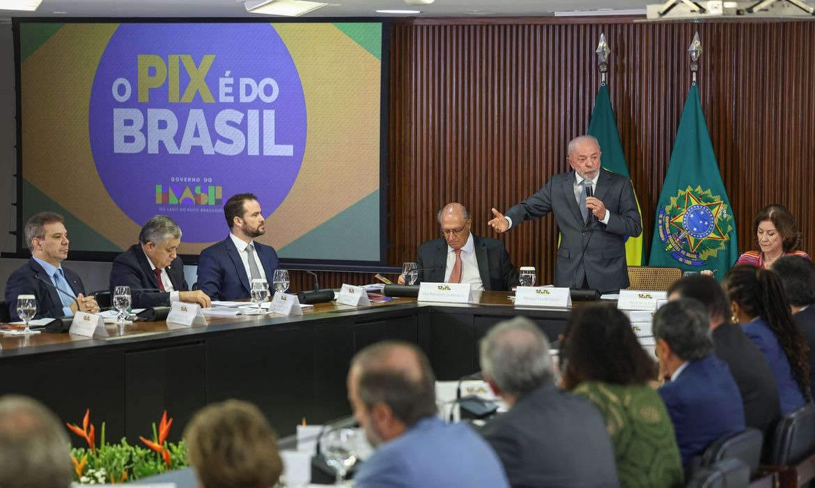 Brasil busca soluções para crise comercial Slug: brasil-solucoes-crise-comercial
