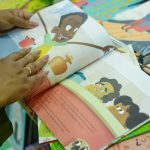 Projeto da Bienal aproxima escritores de alunos