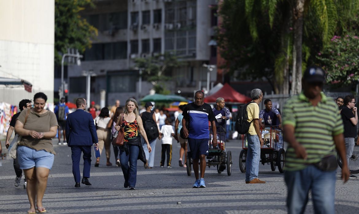 Os números que mostram a realidade do mercado de trabalho