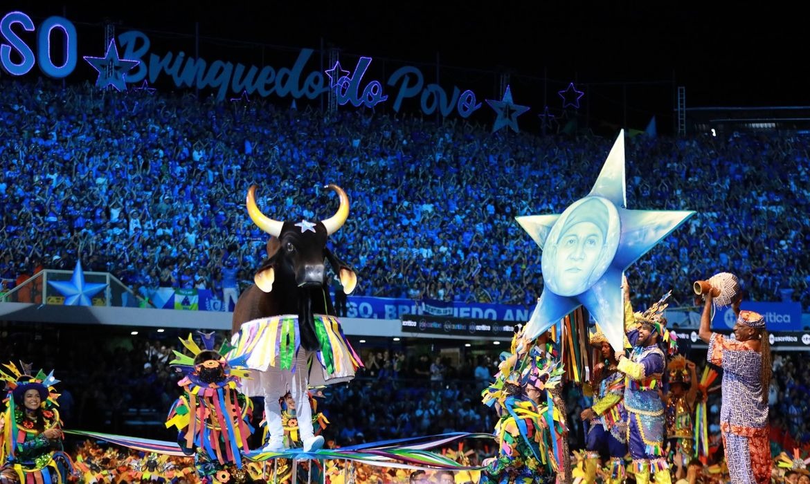 Caprichoso conquista título histórico no Festival de Parintins 2026