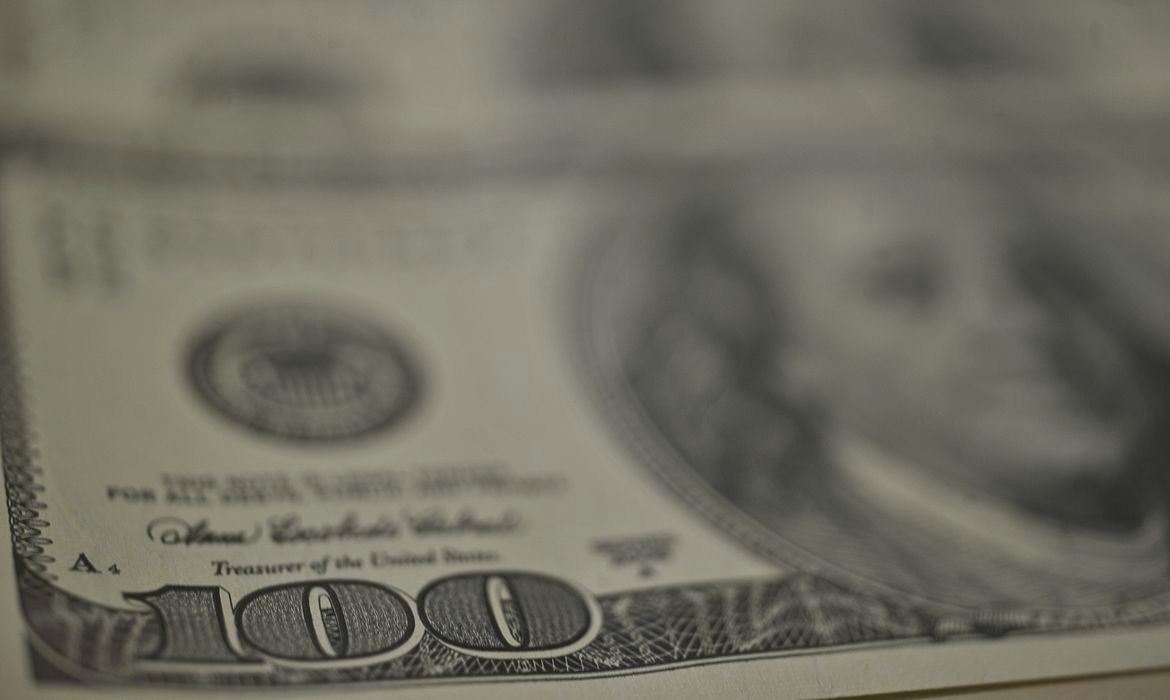 Crise externa influencia economia brasileira e mercados