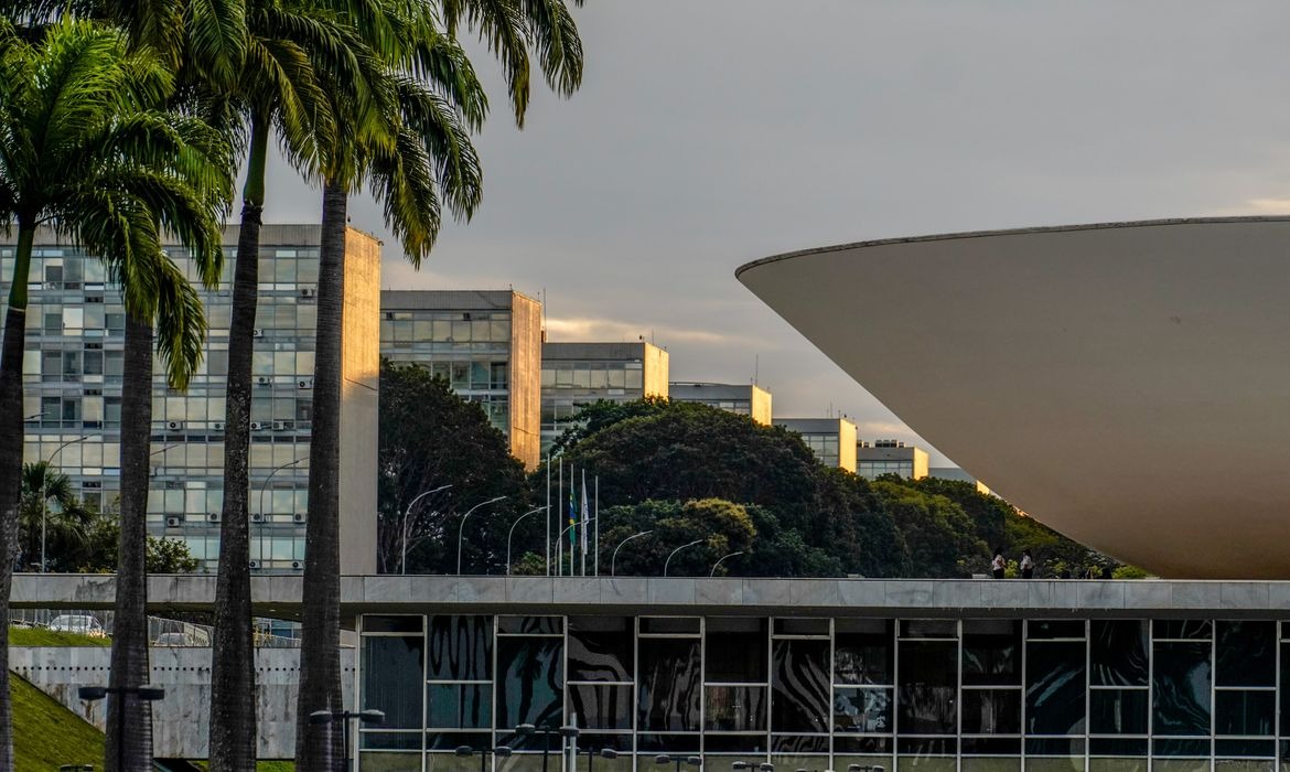 Projetos importantes retornam à pauta do Congresso