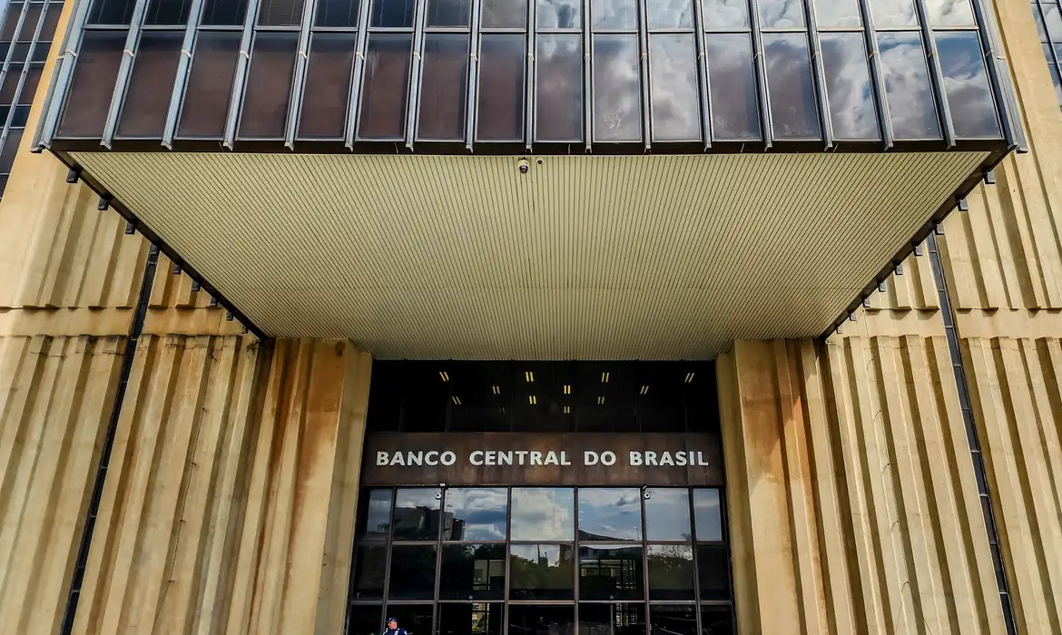 Tendência de queda confirmada
