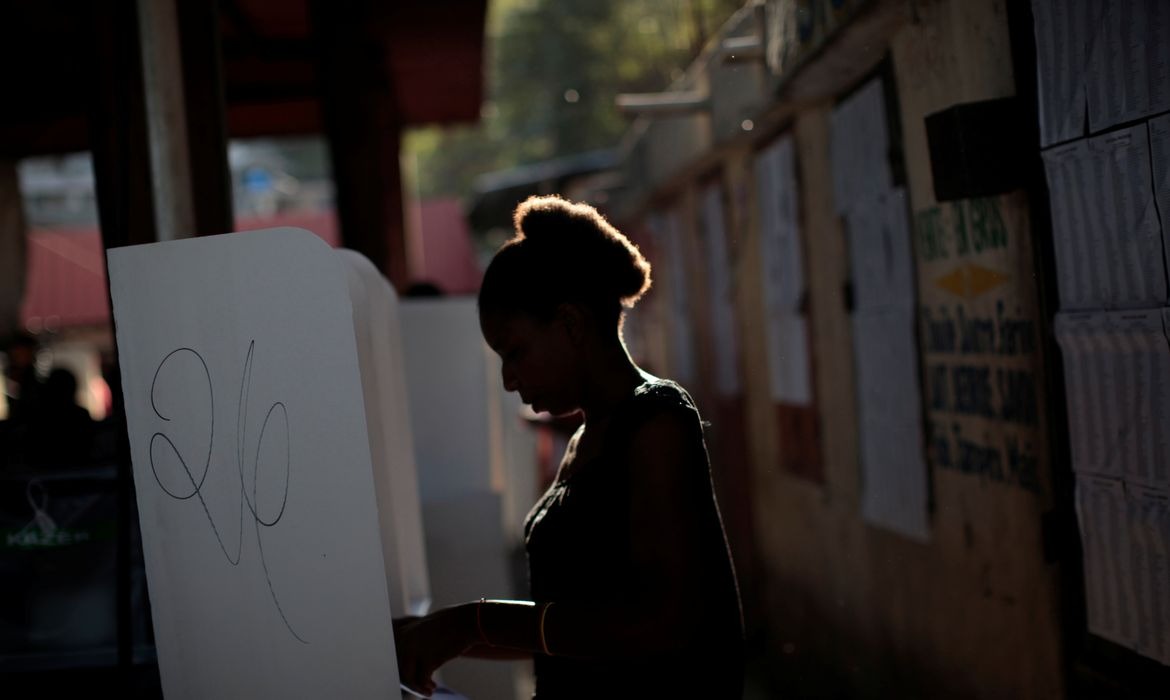 Mais de 300 partidos são autorizados nas eleições do Haiti