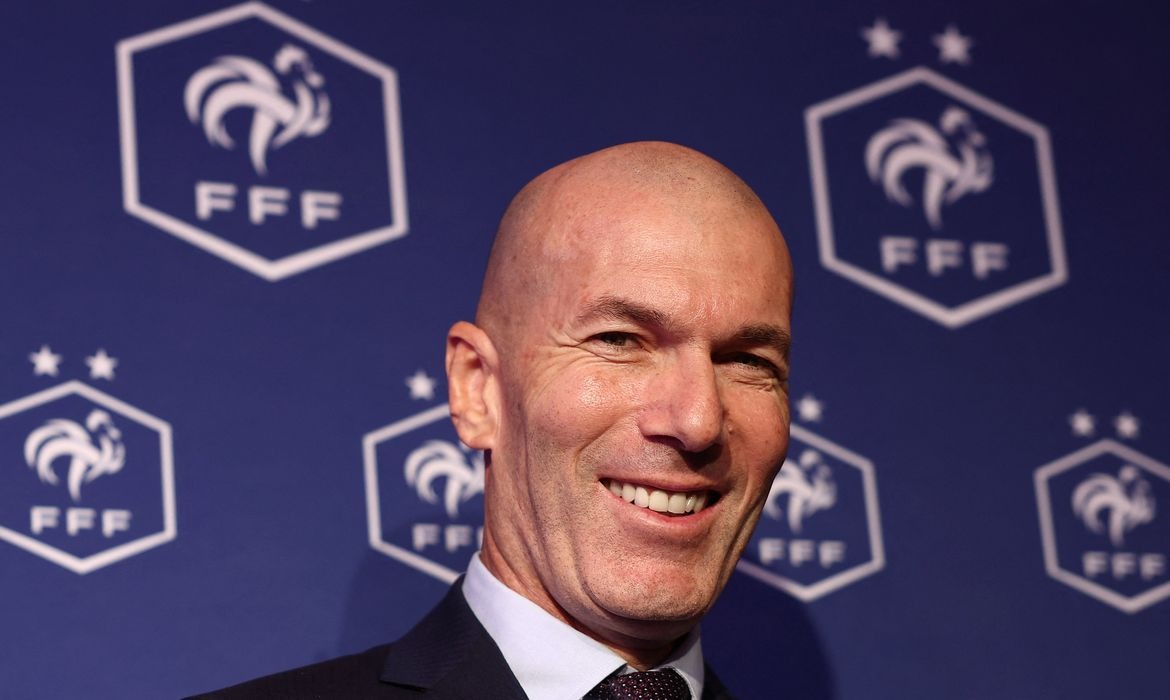 Zidane inicia trabalho para renovar seleção francesa