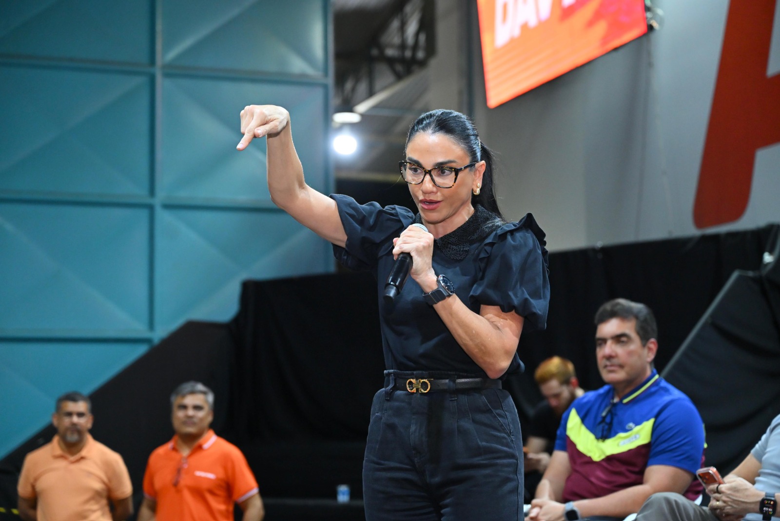 David Almeida cita Manaus como referência para saúde do Amazonas