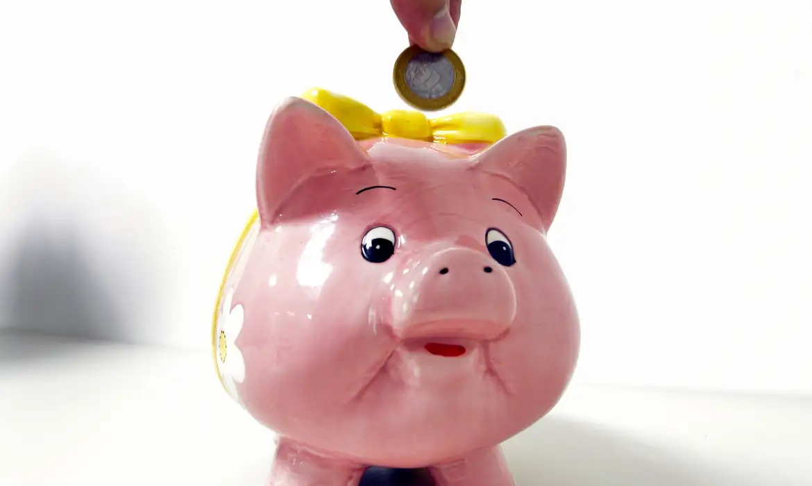 Poupança mantém saldo acima de R$ 1 trilhão