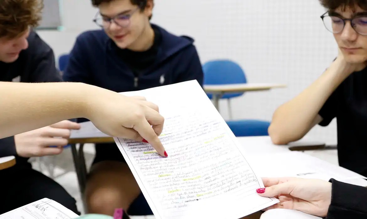 Avaliação da redação explicada passo a passo
