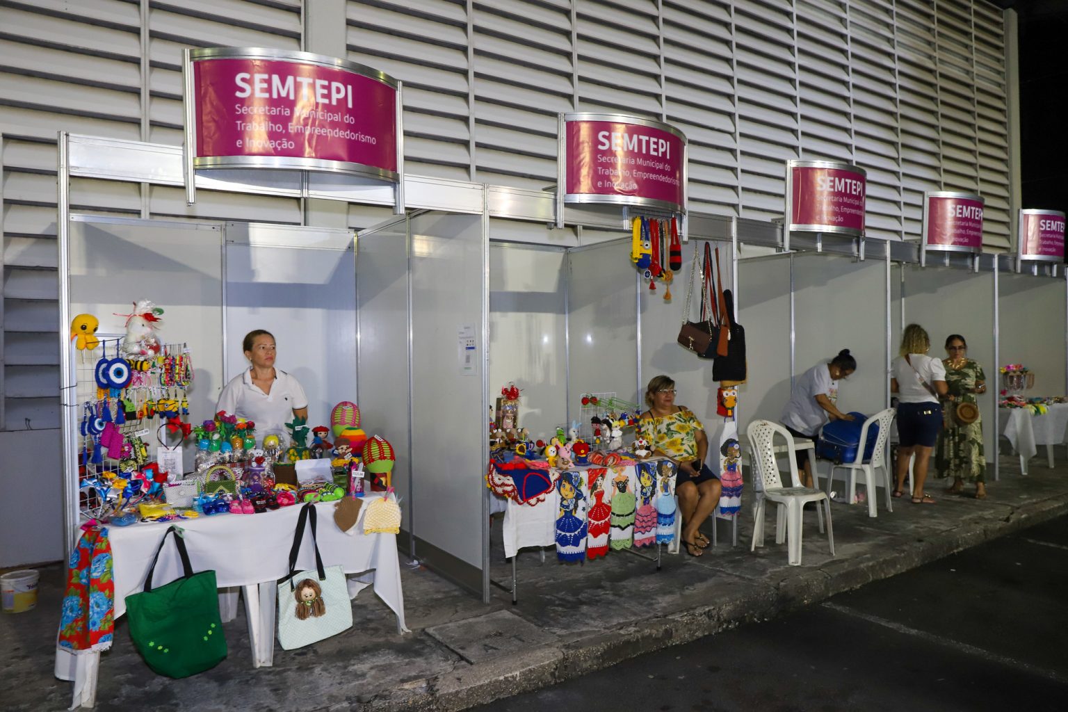 Semtepi promove geração de renda no Dia dos Pais