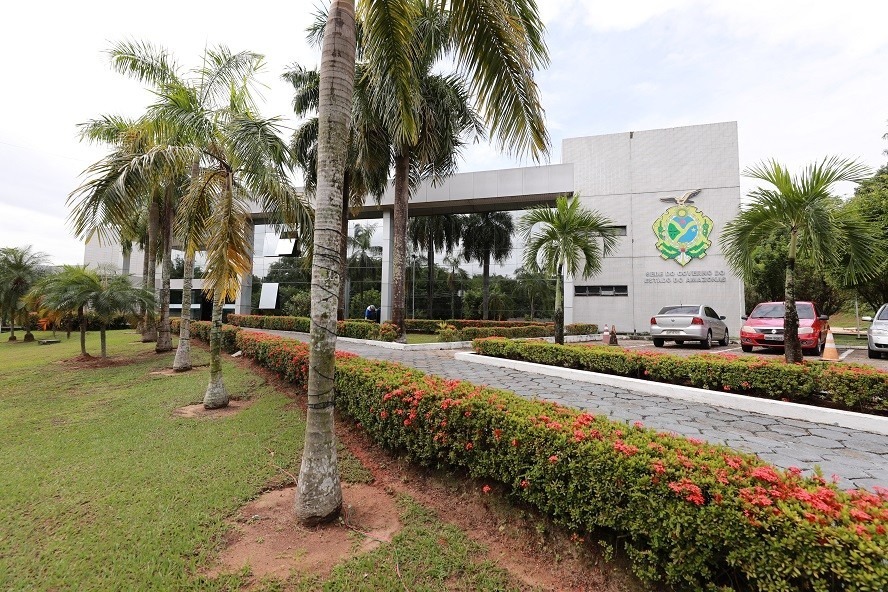 Justiça pede esclarecimentos sobre empréstimo bilionário