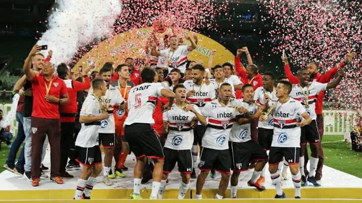 Bolívar chega forte para enfrentar o São Paulo