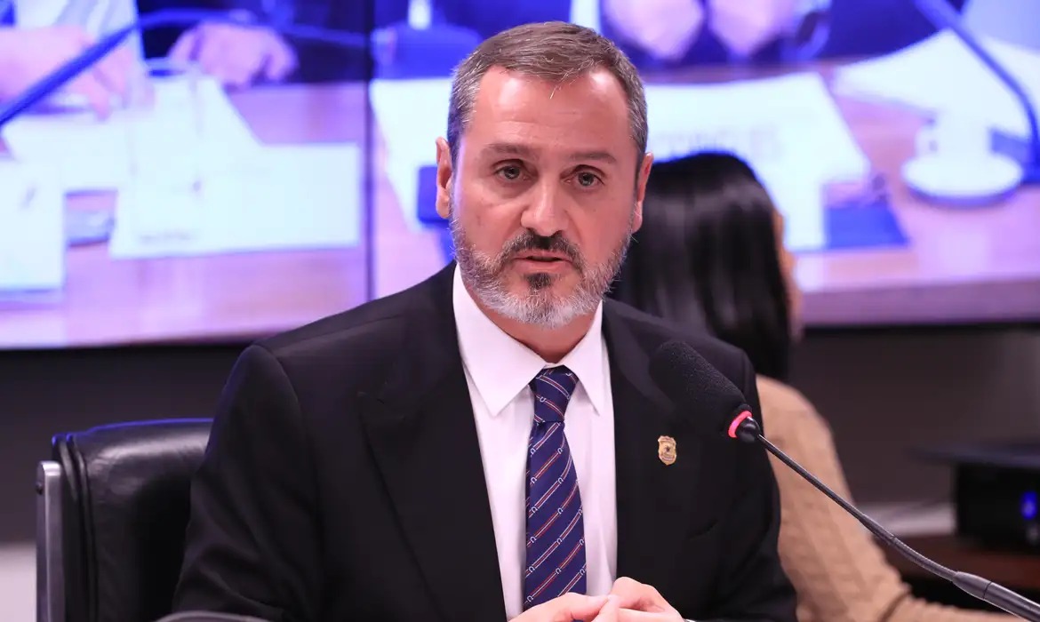 Reintegração de Leandro Almada busca preservar trabalhos de Inteligência da PF