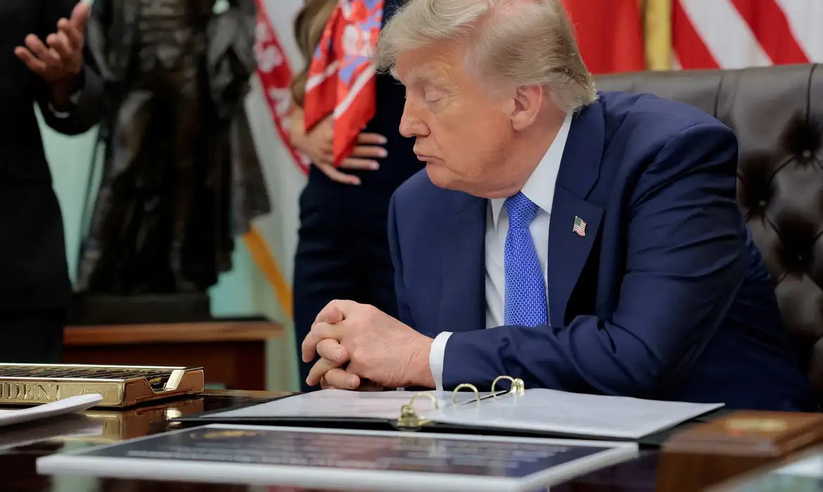 US$ 5 mil por adulto: entenda a nova promessa eleitoral de Donald Trump
