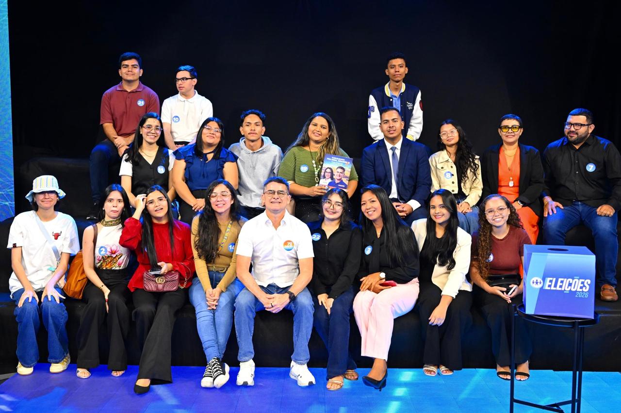O candidato ao Governo do Amazonas, David Almeida (Avante), apresentou propostas para fortalecer a Universidade do Estado do Amazonas (UEA) e criar oportunidades de formação profissional  para jovens na capital e no interior. As declarações foram dadas nesta quinta-feira (10/9), durante participação no “Arena Alozão”, programa especial de eleições da TV A Crítica.