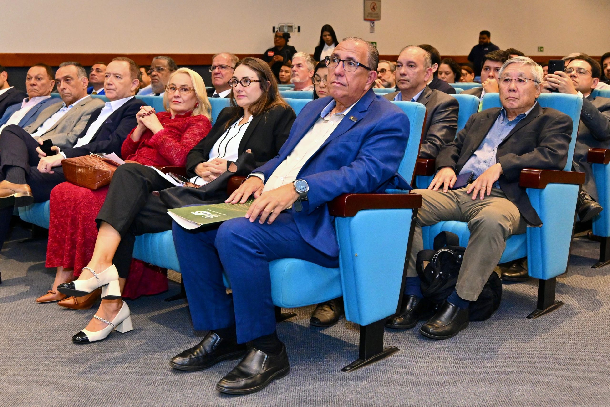 David Almeida apresenta propostas para Zona Franca em encontro da Fieam e CIEAM