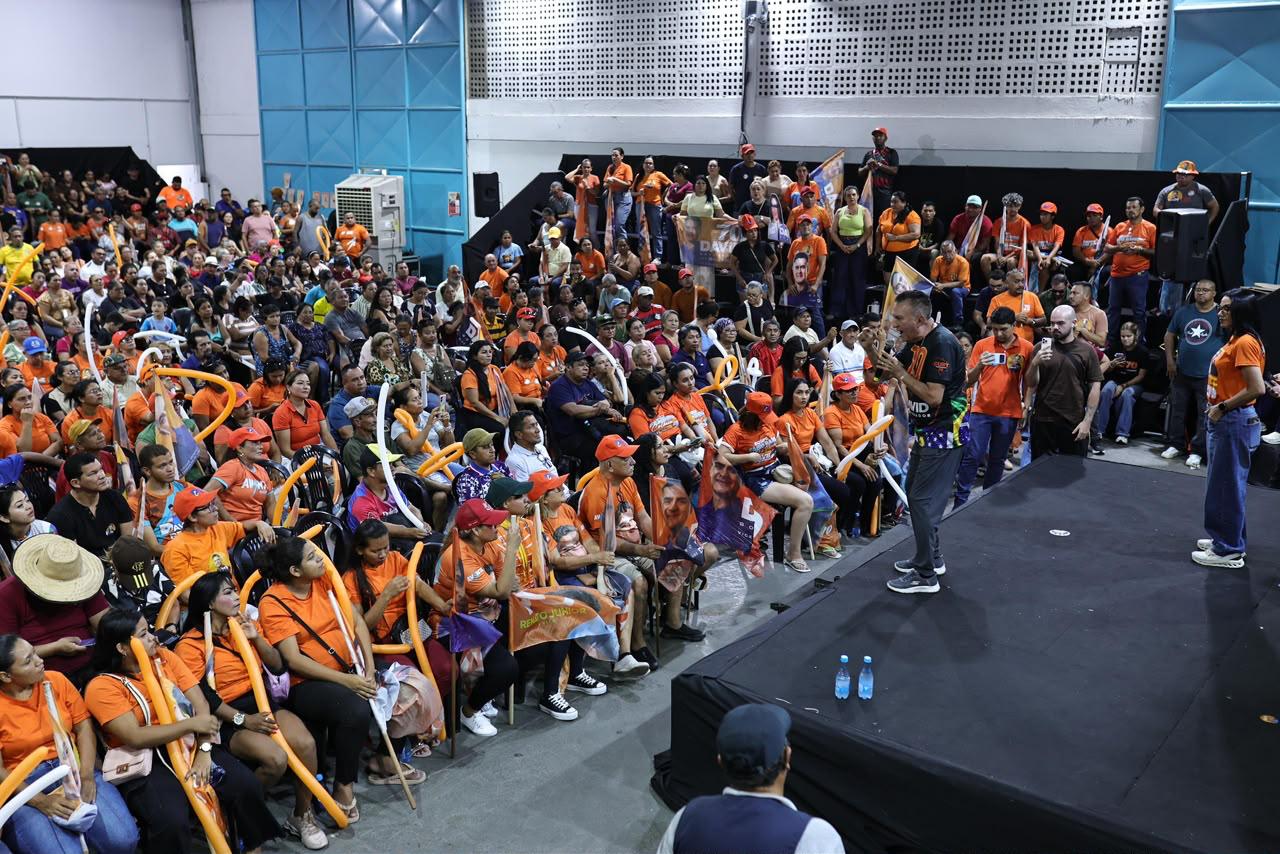 Educação técnica ganha espaço no plano de David Almeida e Dra. Shádia para o Amazonas