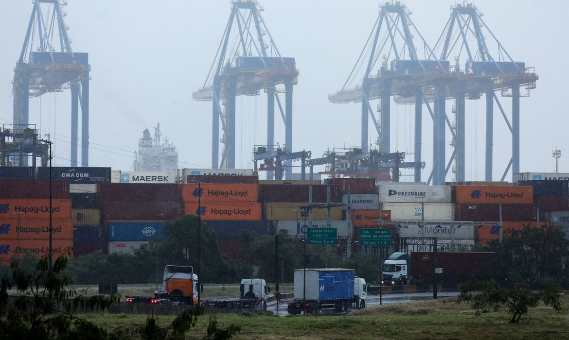Governo destina R$ 13,5 bi do Tesouro a crédito para empresas
