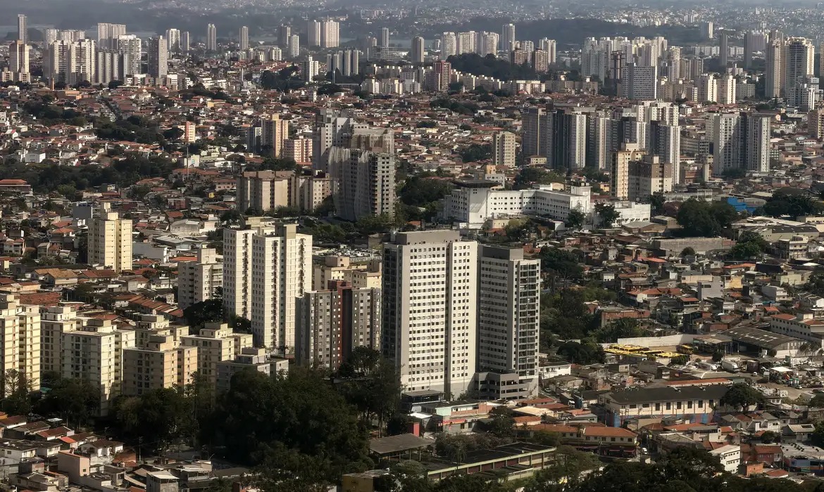 Plataforma reúne indicadores de pobreza e renda dos estados
