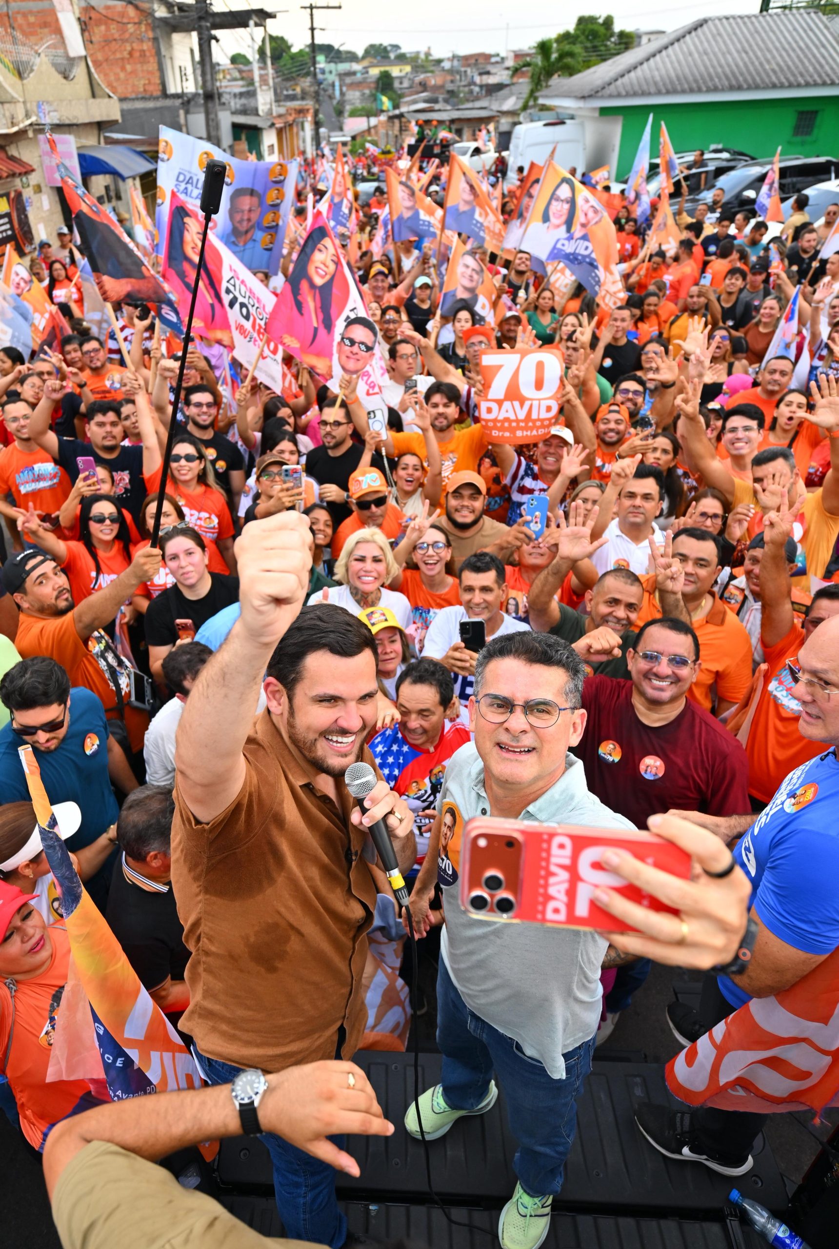 Pesquisa repercute em caminhada de David Almeida na Redenção