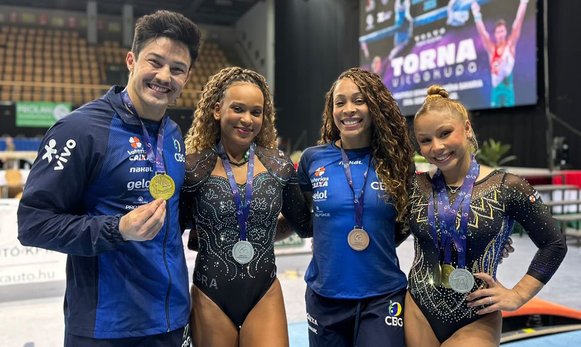 Brasil faz duas dobradinhas na Copa do Mundo de Ginástica