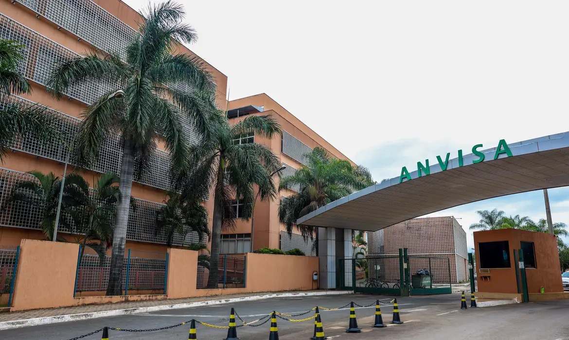 Anvisa alerta que produto lacrado não garante segurança para injeção